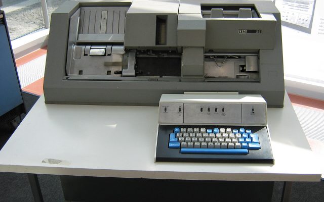 An IBM 029 keypunch machine used to punch data cards
